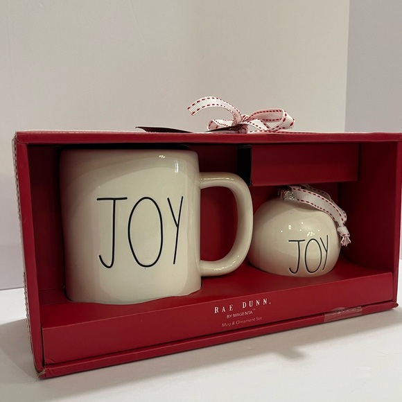 RAE DUNN✨ MATCHING Mug & ornament SET 🎄CHRISTMAS 🎄 - Picture 1 of 5